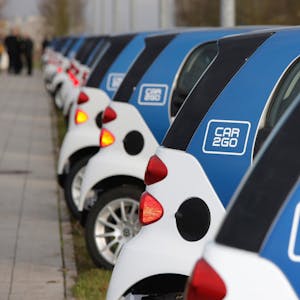 Bei „Car2Go“ liegt die Selbstbeteiligung bei 500 Euro. So wird auch ein kleiner Kratzer schnell teuer.
