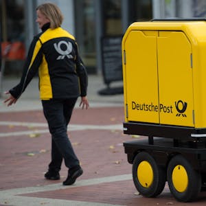 RND_Deutsche Post Roboter 0210219