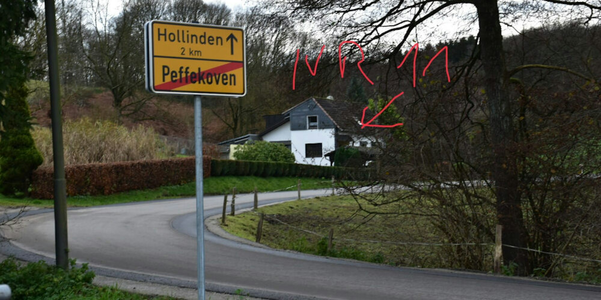 Die Lage seines Hauses hinter dem neuen Ortsausgangsschild von Peffekoven hat Leser Jörg Küpper gekennzeichnet.