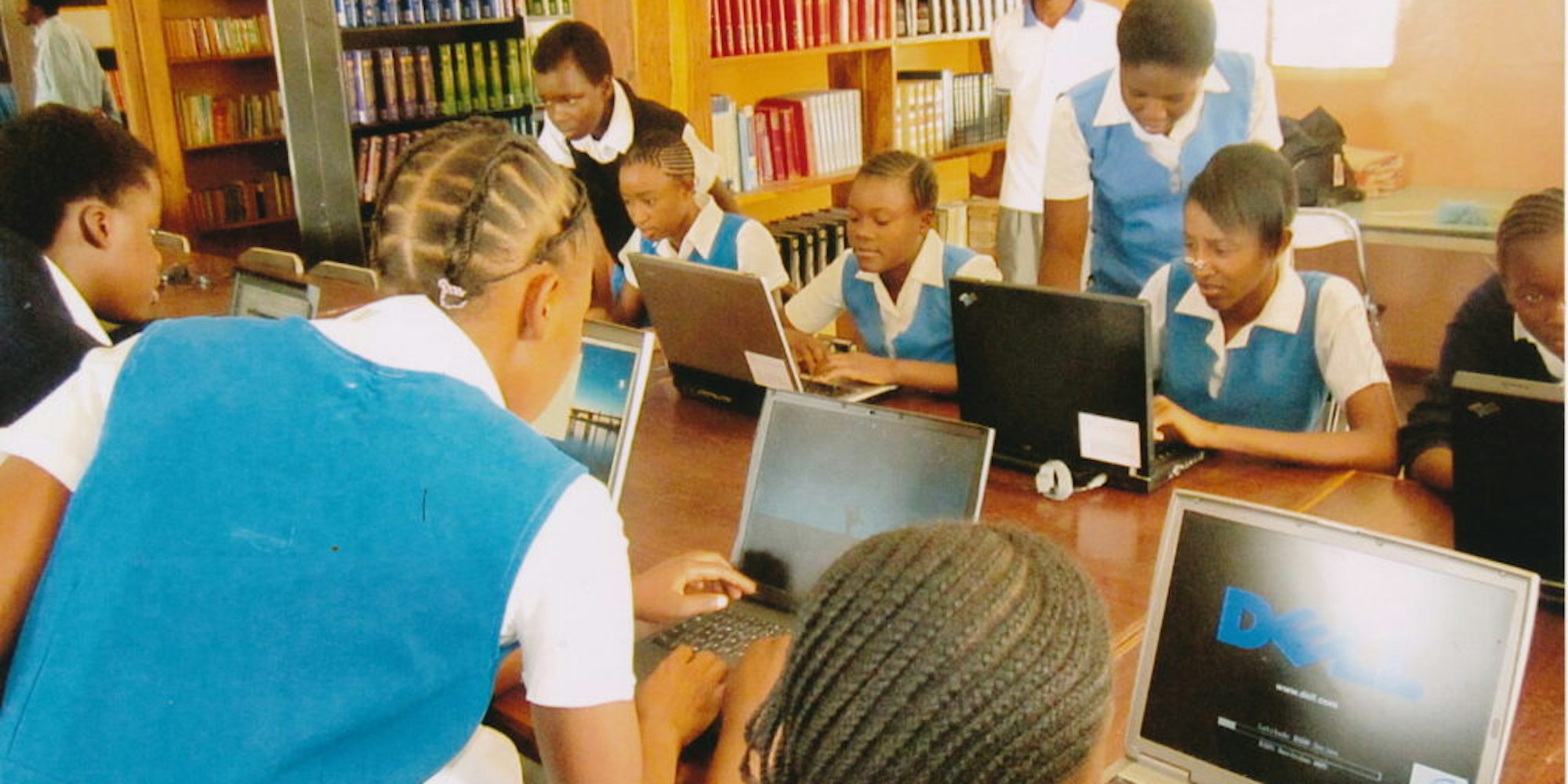 In Sambia werden die gespendeten Laptops im Unterricht eingesetzt.