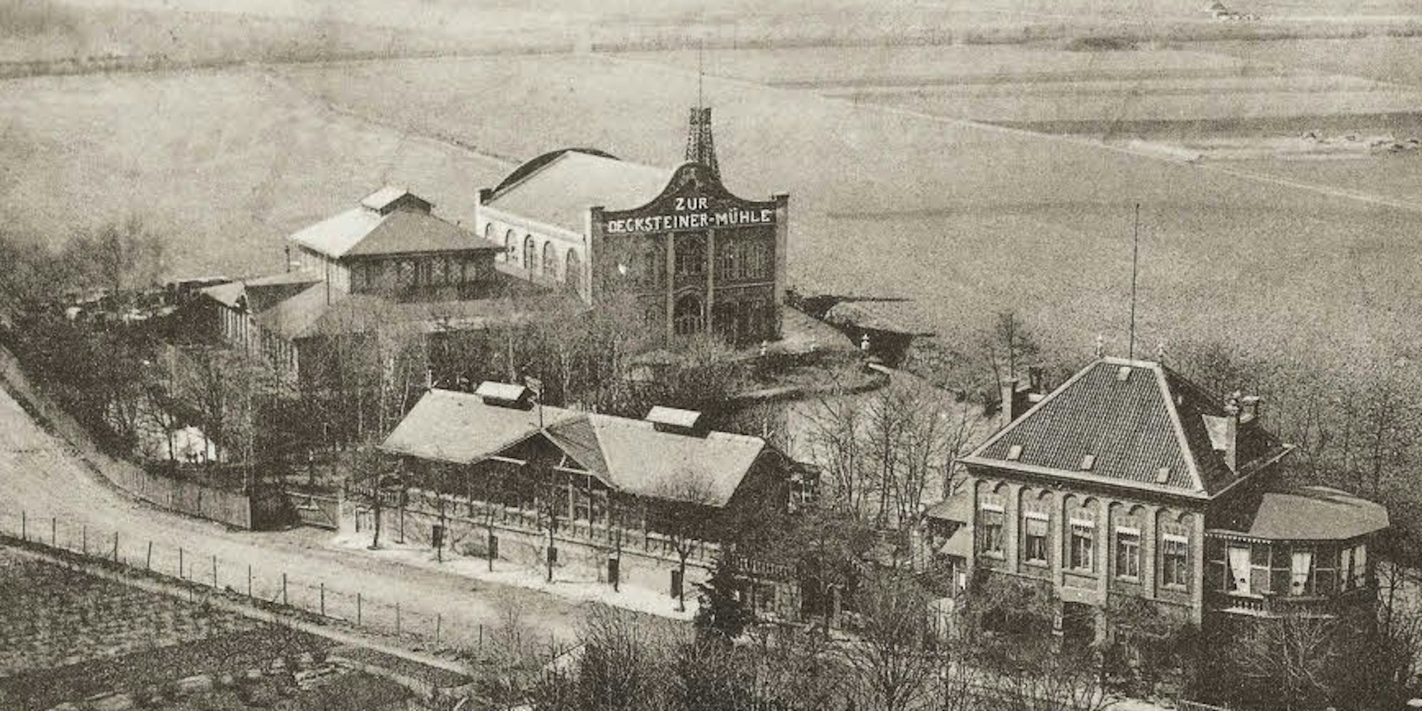 Die alte Decksteiner Mühle um das Jahr 1913 herum.