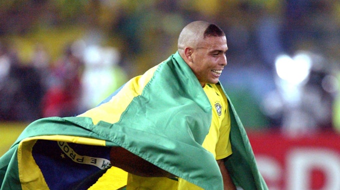 Ronaldo Frise 2002