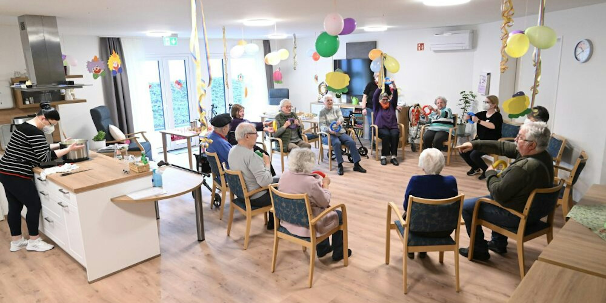 Viel kommt in Bewegung in der neuen Tagespflege für Senioren in Rösrath.