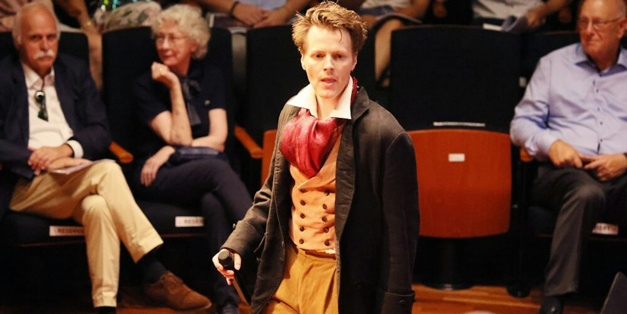 Schauspieler und Rapper Marten „Mc Fly“ Münzberg spielt die Rolle des jungen Ludwig van Beethoven.