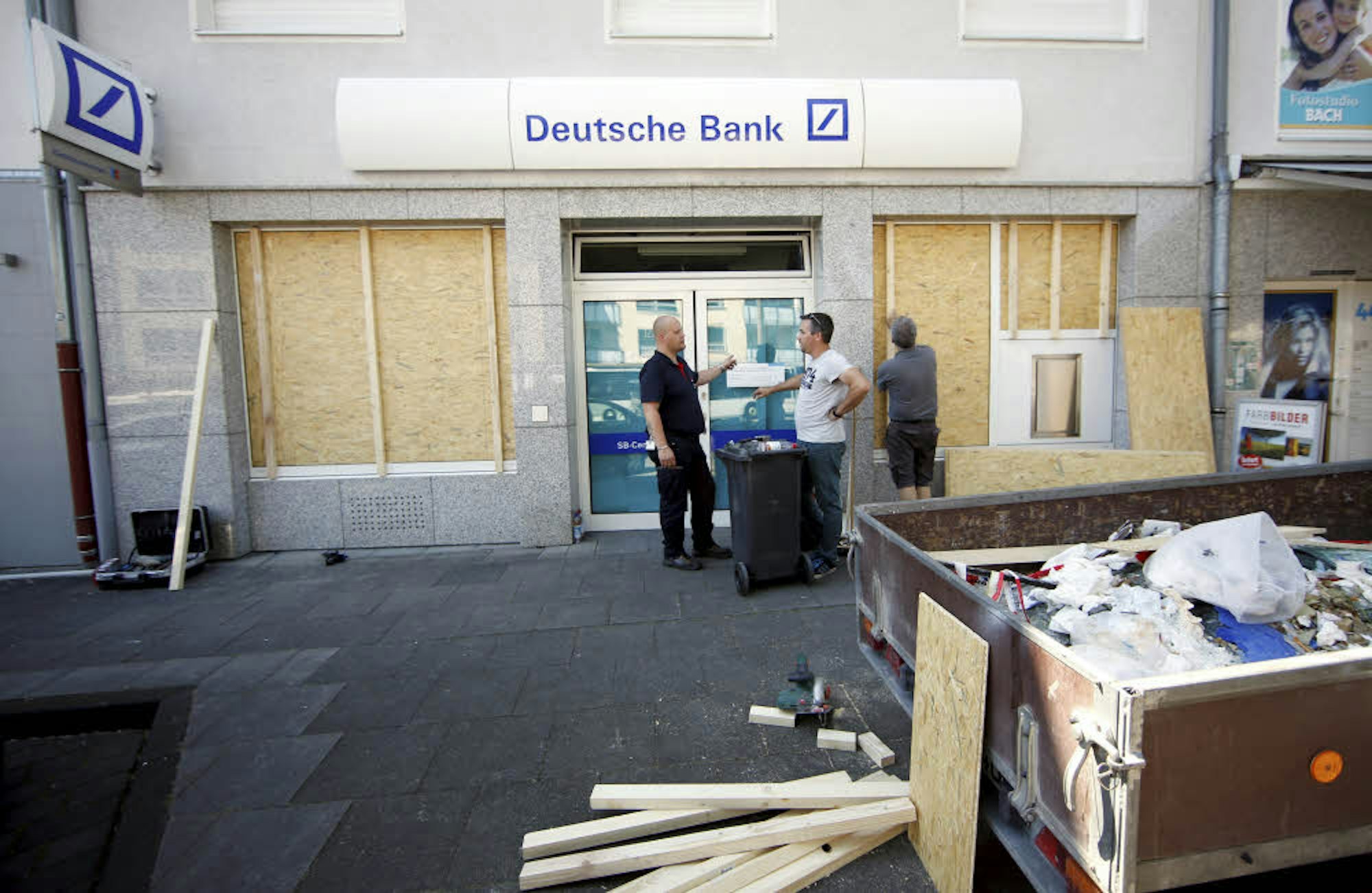 Ein Automat der Filiale der Deutschen Bank in Longerich wurde am 20. Juli 2016 gesprengt.