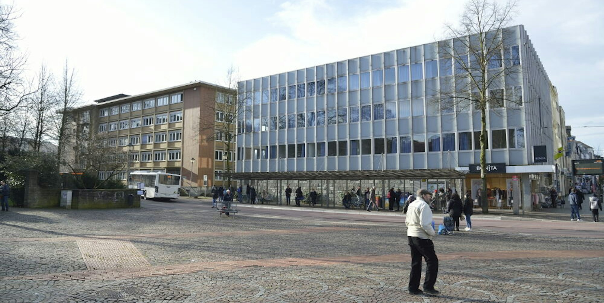 Im Bürohaus Hauptstraße 192 in der Stadtmitte wird der neue Kämmerer seinen Arbeitsplatz haben.