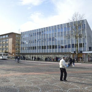 Im Bürohaus Hauptstraße 192 in der Stadtmitte wird der neue Kämmerer seinen Arbeitsplatz haben.