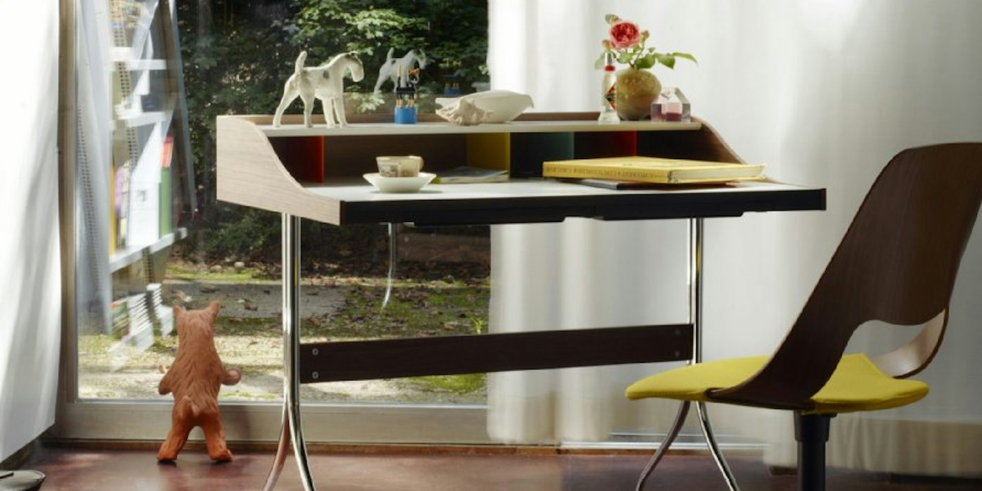 Noch stark gefragt: George Nelson entwarf 1958 den zeitlosen Sekretär „Home Desk“ - das Stück inspiriert bis heute Designer.