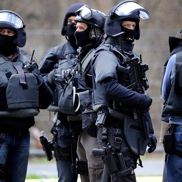 Das Foto zeigt Polizisten einer SEK-Einheit