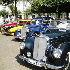 Bedingung für die Teilnahme an dem Oldtimertreffen in Overath war die Zulassung des Fahrzeugs bis zum Jahr 1979.
