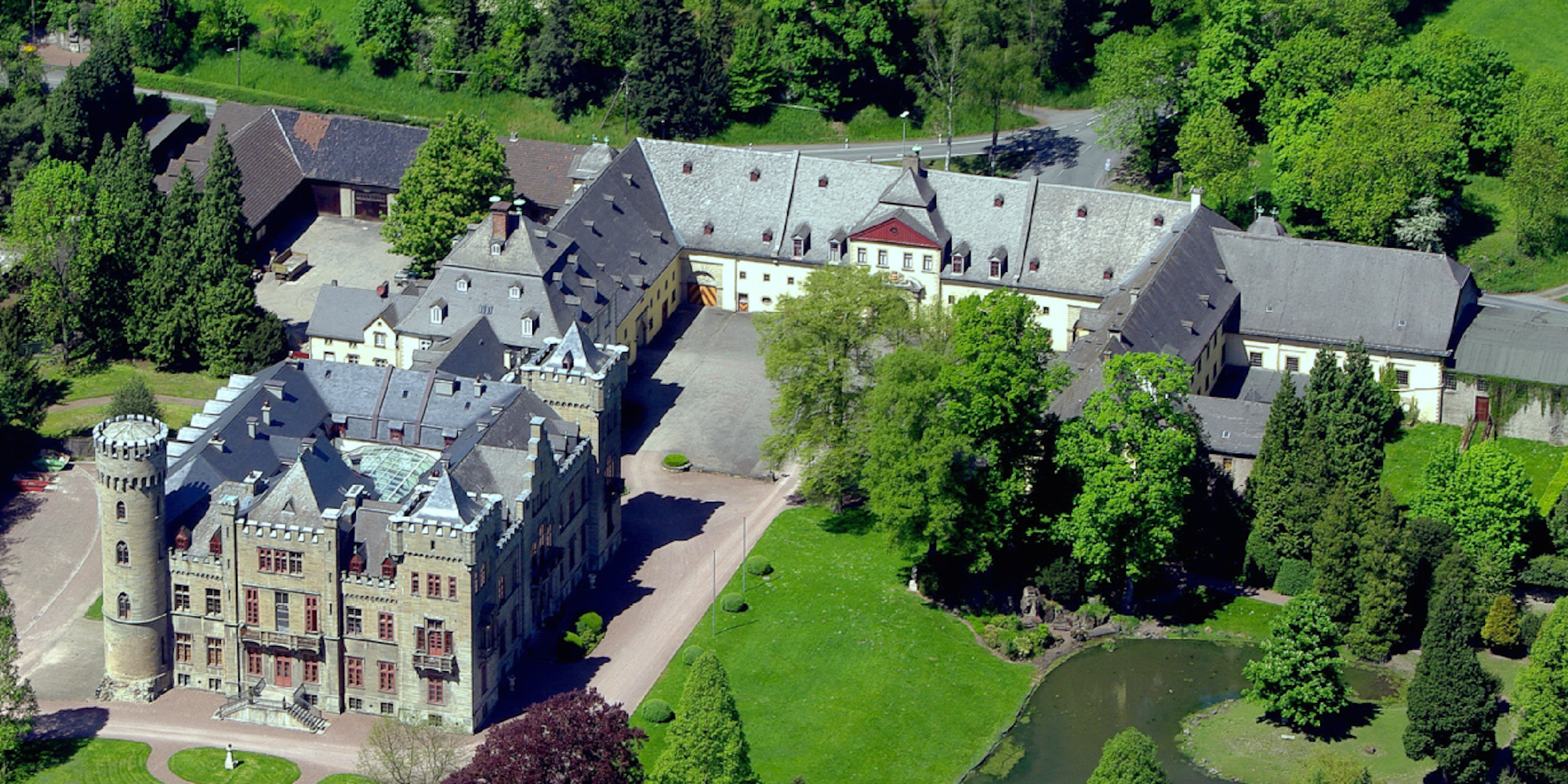 England in Arnsberg: Das Schloss Herdringen wurde im Tudor-Stil erbaut.