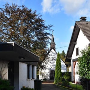 Die Evangelische Kapelle und das Gemeindehaus in Windeck-Stromberg stehen unmittelbar vor dem Verkauf. Die Gemeinde konnte die Kosten auf Dauer nicht mehr tragen.