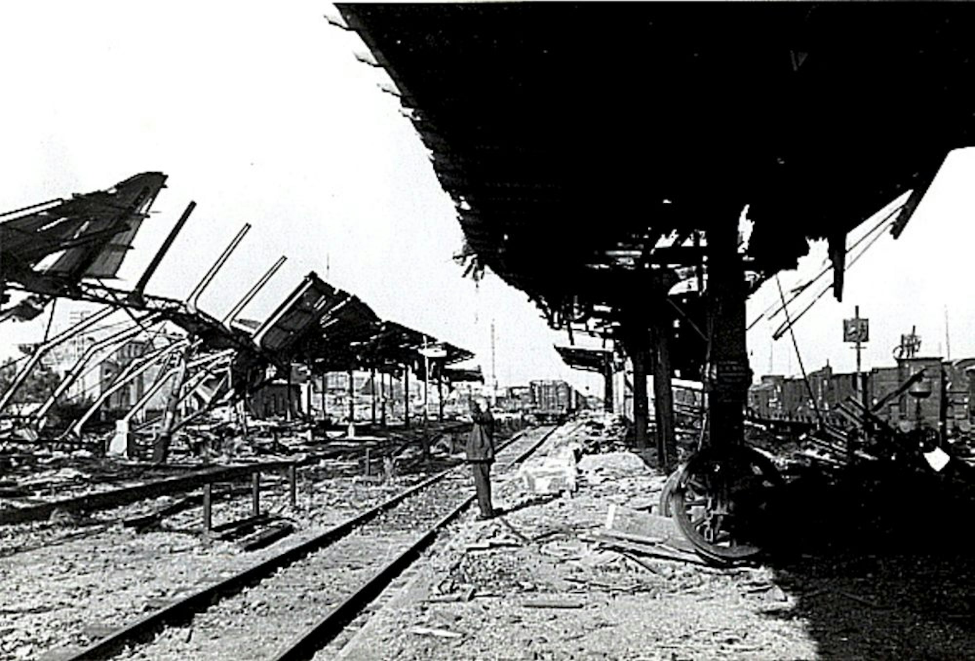 Der Euskirchener Bahnhof glich einem Trümmerfeld.
