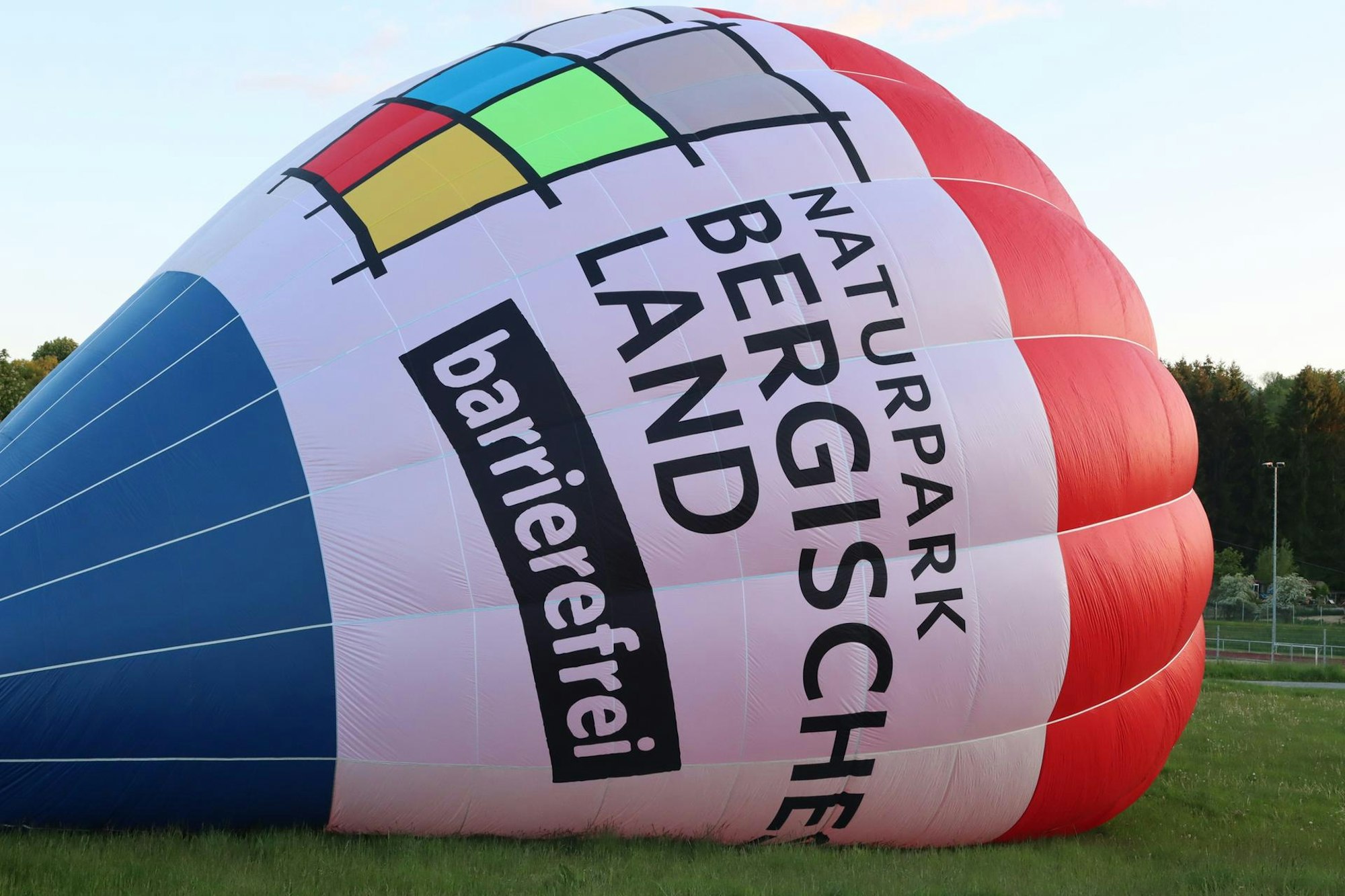 Der Ballonsportclub Reichshof bietet jetzt auch barrierefreie Heißluftballonfahrten an.