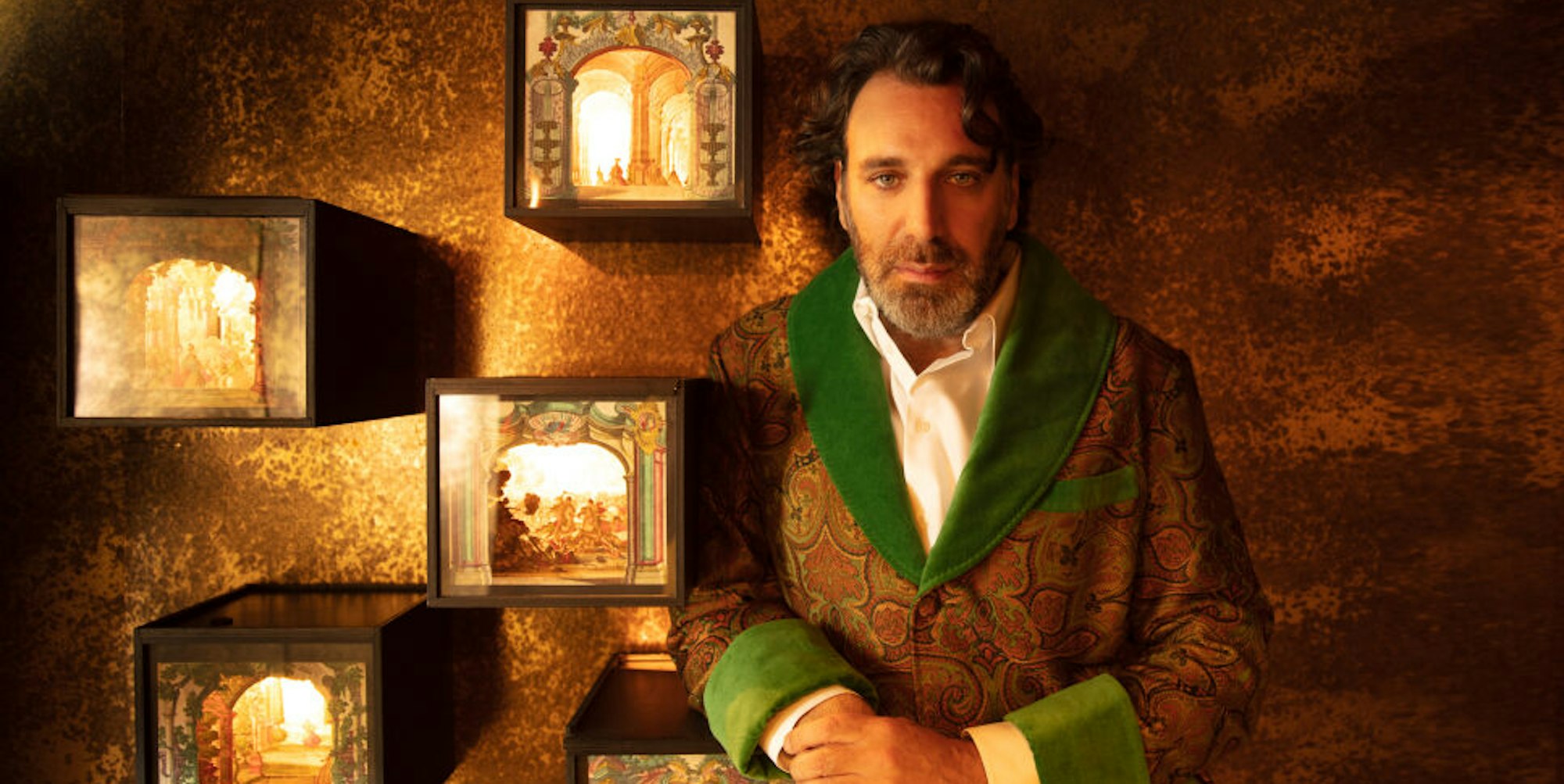 Chilly Gonzales im Festtags-Morgenmantel