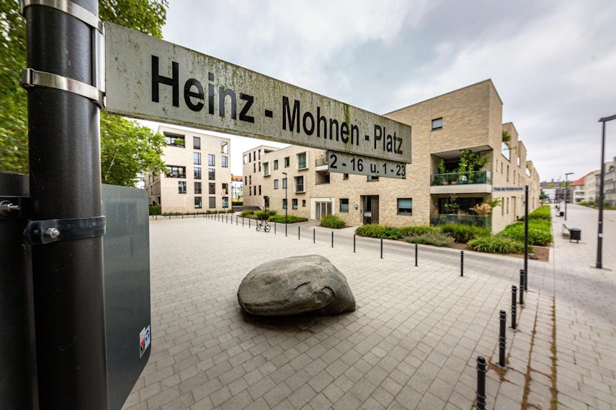 Heinz-Mohnen-Platz