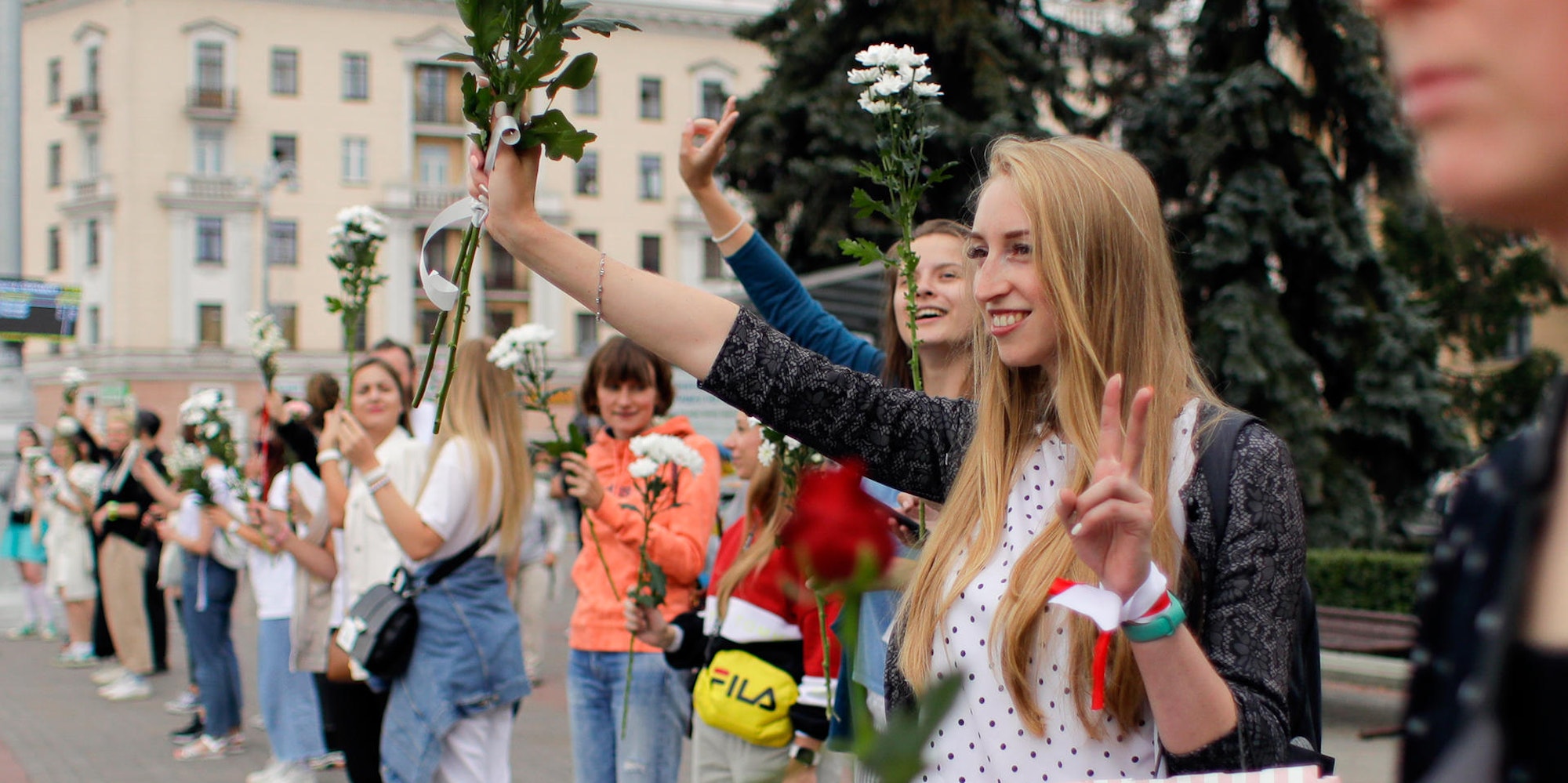Belarus_protestierende_Frauen