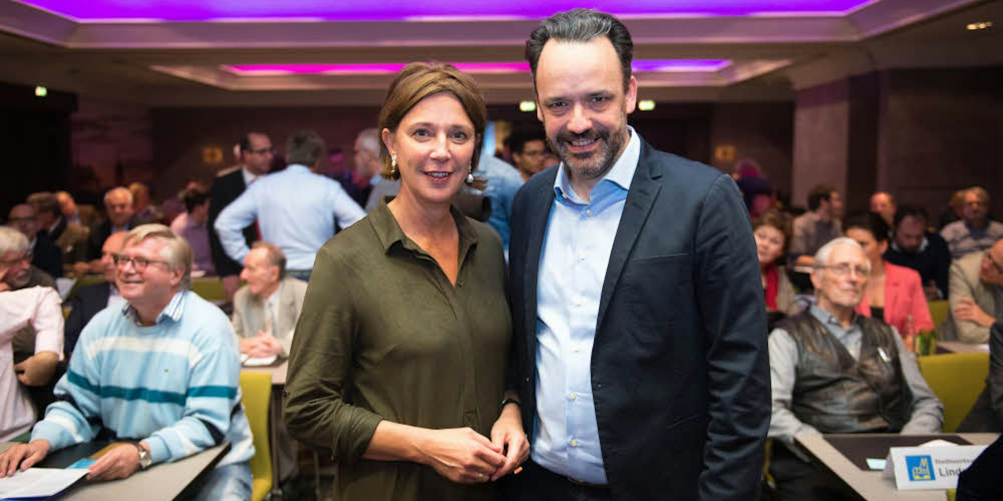 Liberalen-Duo: Die bisherige FDP-Chefin Yvonne Gebauer und ihr Nachfolger Lorenz Deutsch.