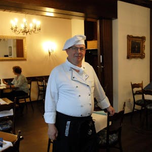Hier kocht der Chef selbst: Wolfgang Pöttgen führt den Betrieb seit 1996.
