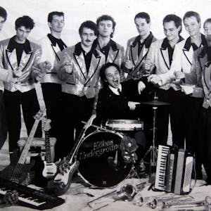 Von der Ur-Version von Köbes Underground aus dem Jahr 1988 sind heute noch neun Musiker regelmäßig mit dabei.