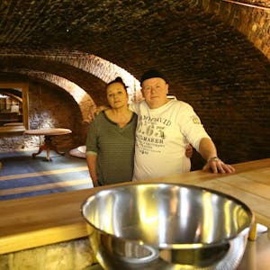 Im Gewölbekeller werden Katharina Materna und Leon Dieteren einen Kneipenbetrieb mit gutbürgerlicher Küche bieten.