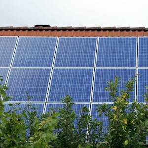 Photovoltaikanlage sind teuer, werden aber auch vom Land Nordrhein-Westfalen gefördert.