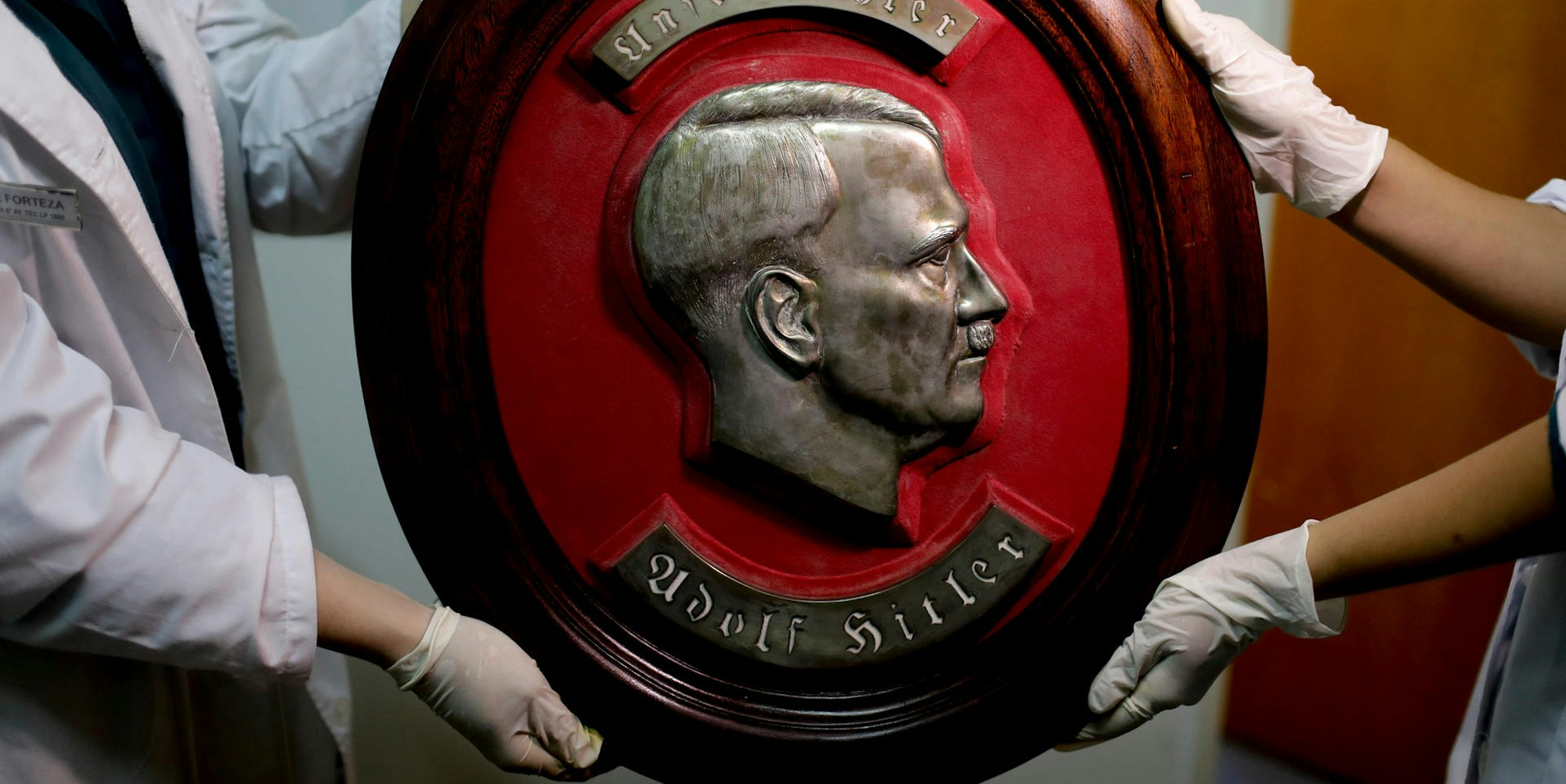 Ein in Buenos Aires gefundenes Relief Adolf Hitlers