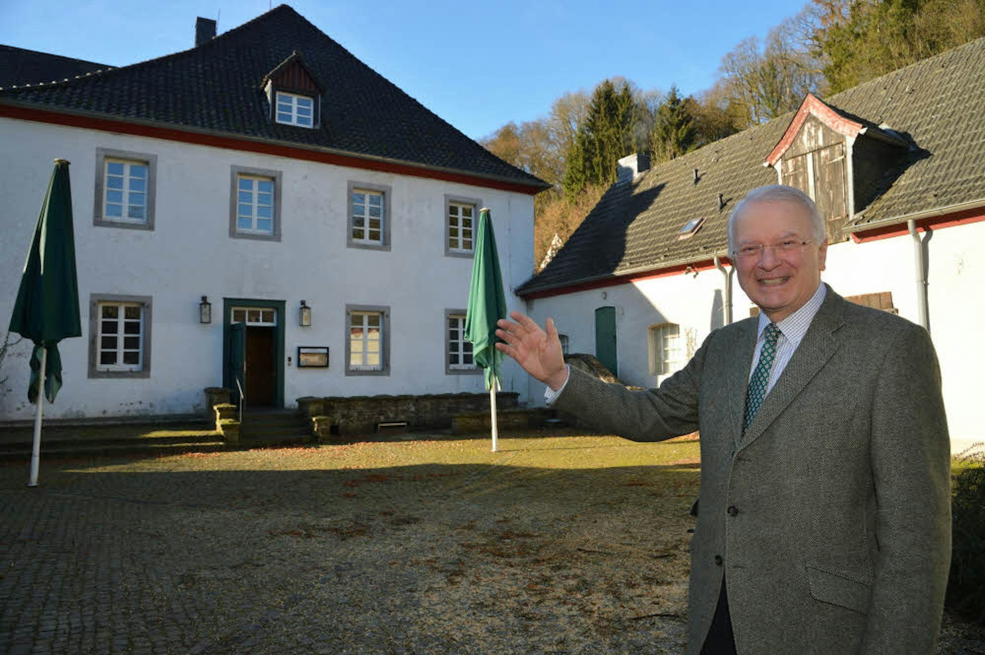Eigentümer Hubertus Prinz zu Sayn-Wittgenstein hat den Küchenhof wieder übernommen und lässt die Gebäude gerade renovieren.