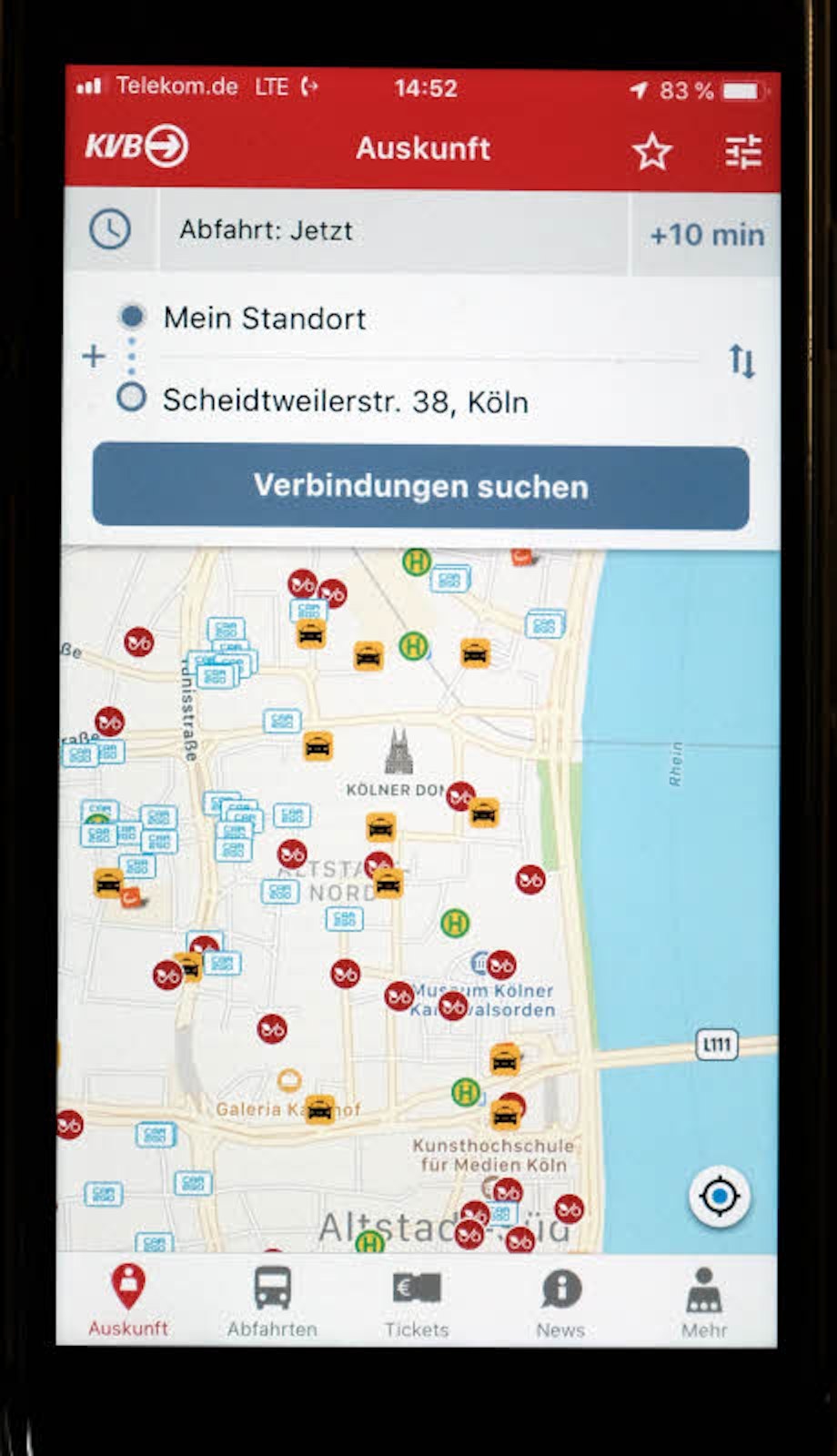Leihräder, Car-Sharing, Taxiruf sowie Regional und Fernverkehr können mit der App verknüpft werden.
