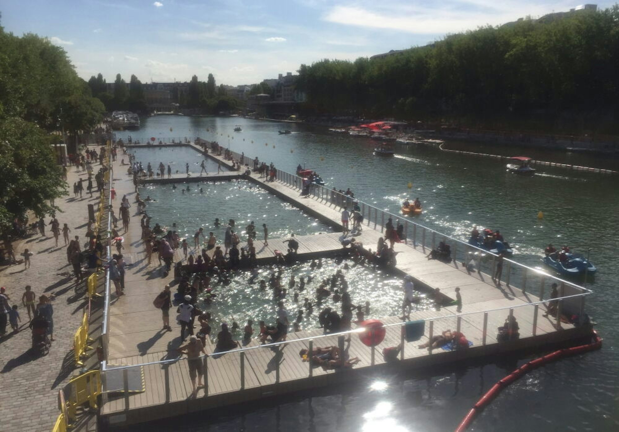 Das Schwimmbad im Pariser „La Villette“ könnte Vorbild sein