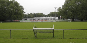 Das Trainingsgelände des Fußball-Bundesligisten 1. FC Köln am Geißbockheim im Grüngürtel