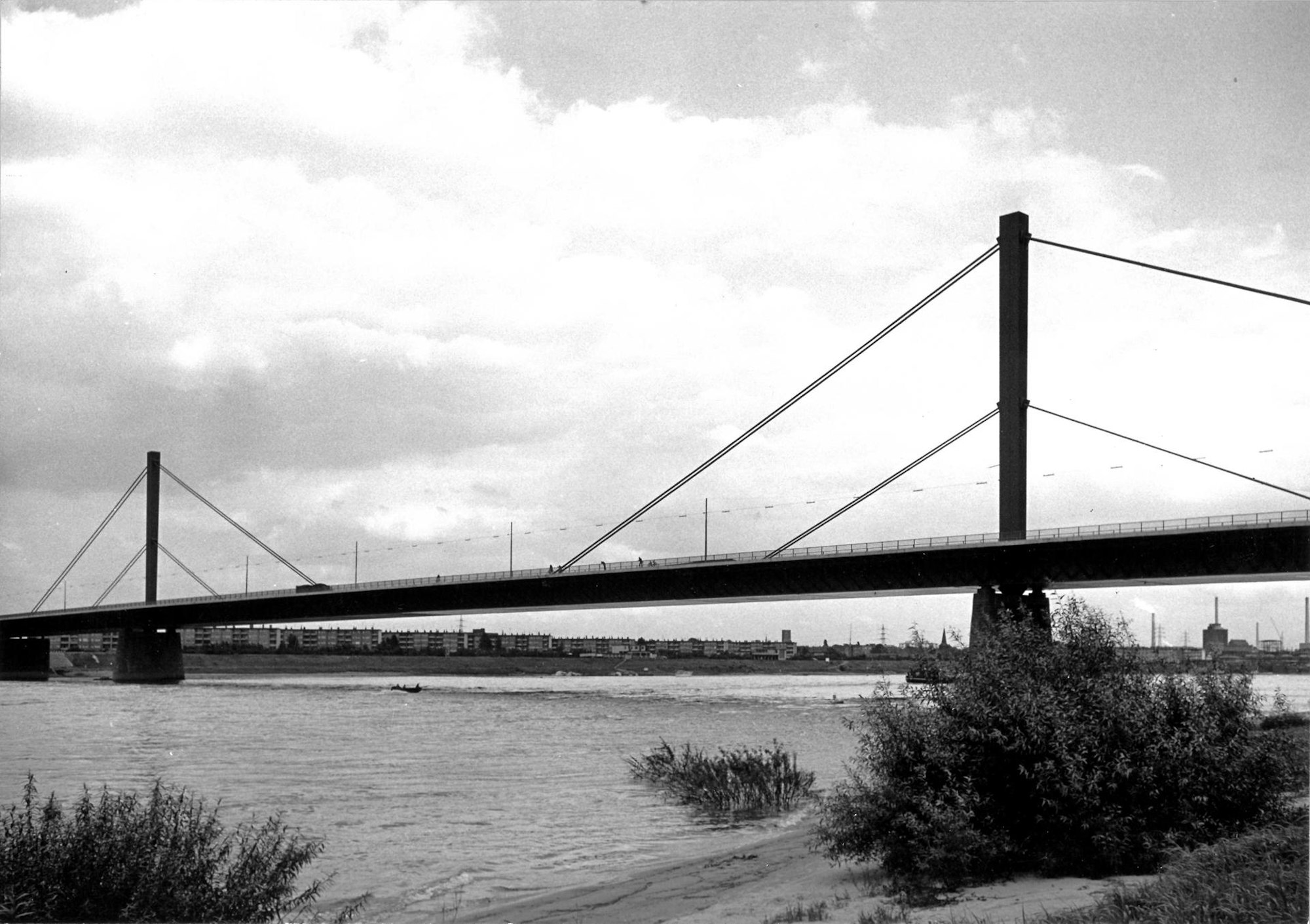 Stadtarchiv Leverkusen_Leverkusener Brücke_6061.20_W32_0002