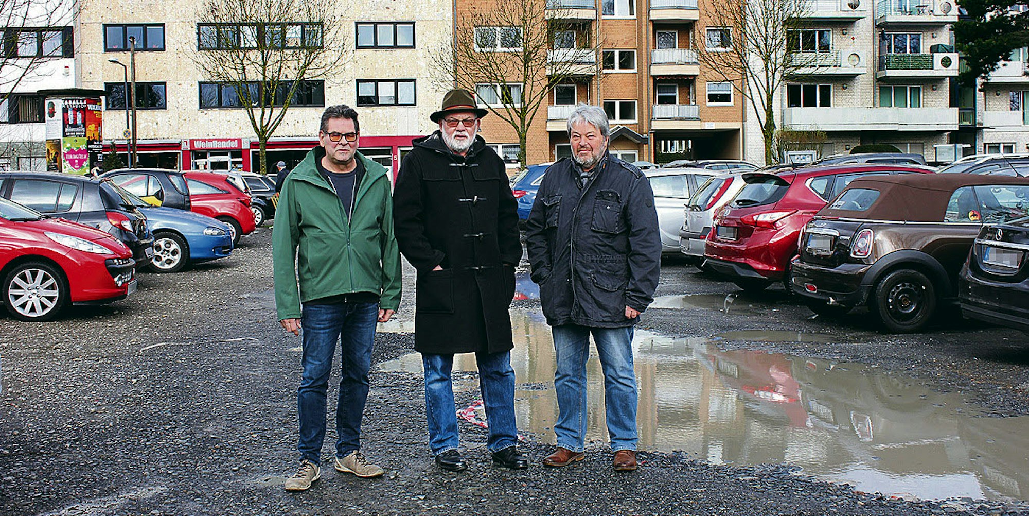 Karl Moog, Horst Noack und Hans Stengle (v.l.) wollen nicht länger auf den Umbau das Marktplatzes warten.