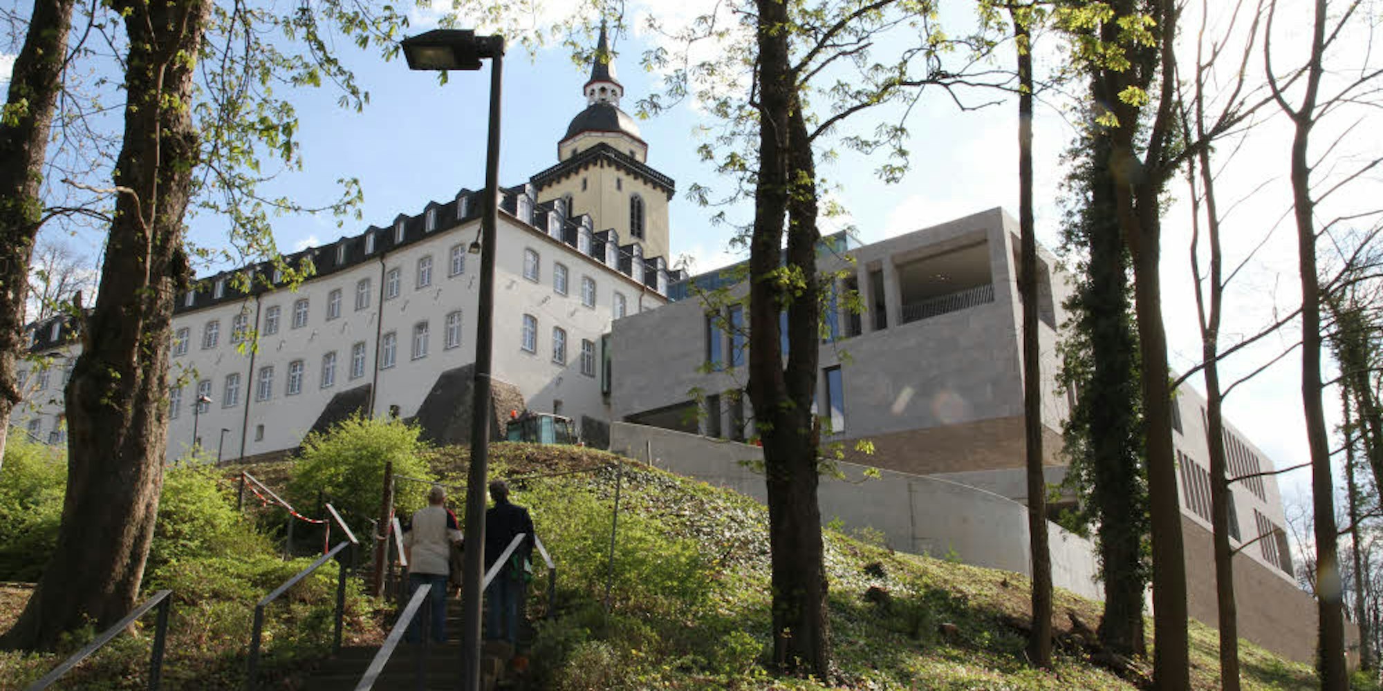 Der Aufstieg auf den Michaelsberg führt nicht mehr zum Kloster, sondern zum Katholisch-Sozialen Institut.