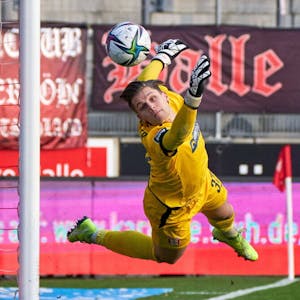 Torwart Daniel Mesenhöler möchte am Montagabend zum dritten Mal in Folge in der 3. Liga zum Einsatz kommen.