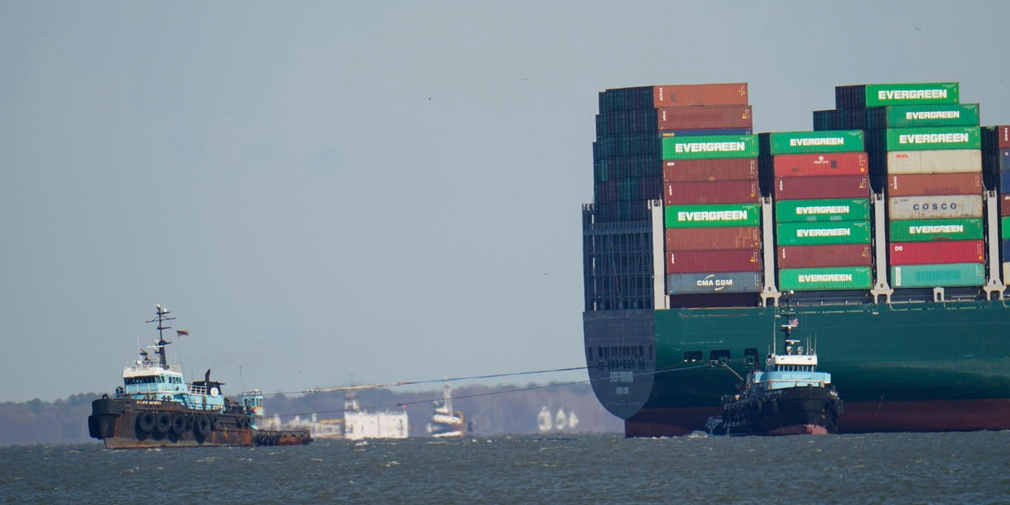 Containerschiff Symbold dpa