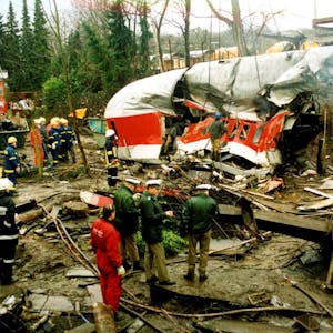 Neun Menschen starben bei dem verheerenden Unglück im Brühler Bahnhof.