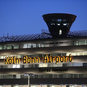 Am Flughafen Köln/Bonn 