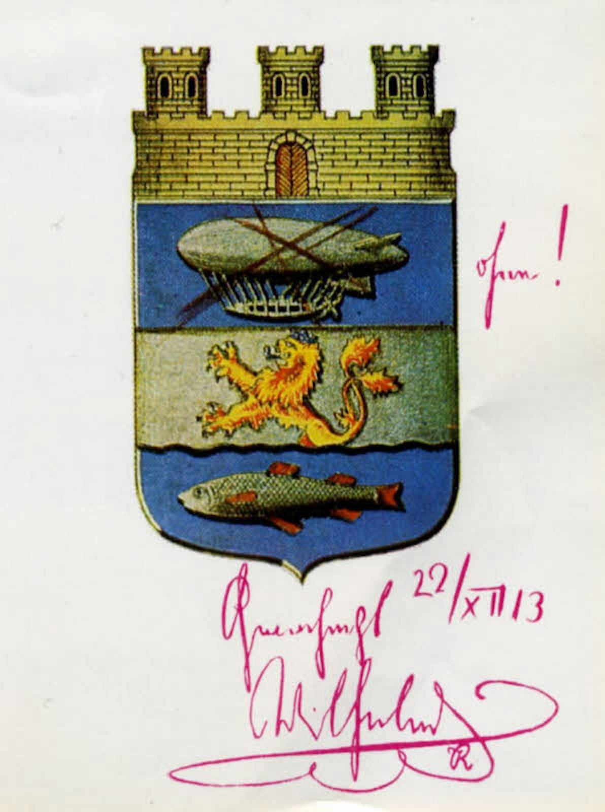 Für historische Zwecke wurde mal der Wappenentwurf von 1918 mit dem von Kaiser Wilhelm II. gestrichenen Zeppelin benutzt.