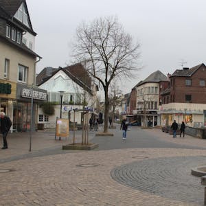Die Innenstädte – hier die Bergheimer Fußgängerzone – sind den Kunden wichtig.
