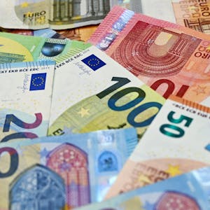 Inflation 2021 Symbolbild Euro (1)