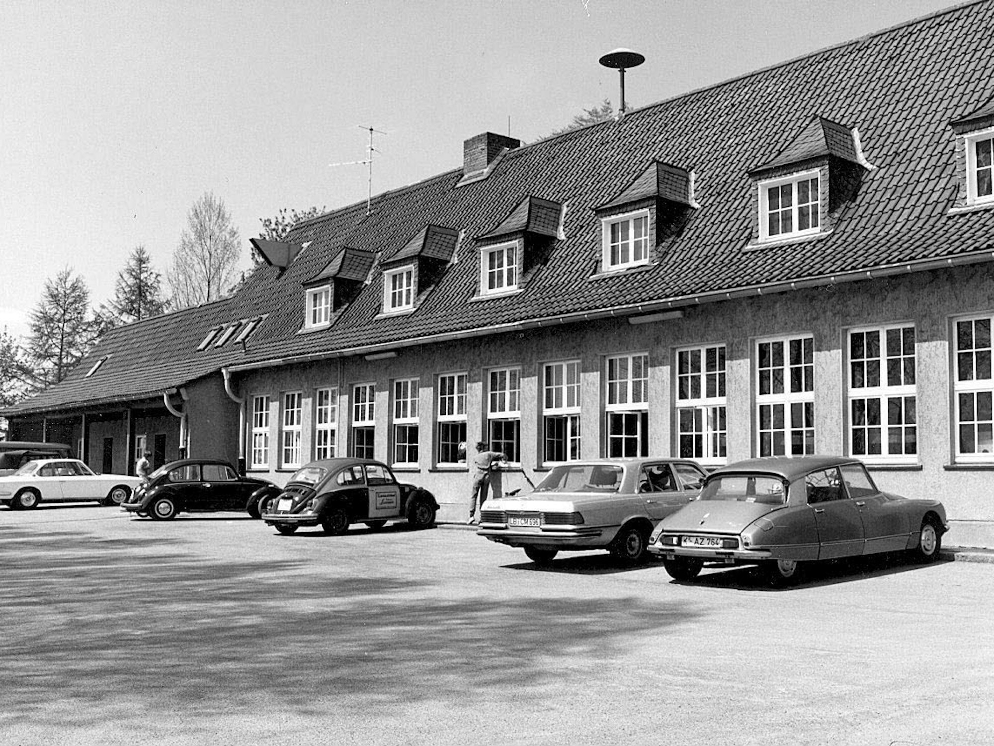 Bevor das Jugendzentrum Megaphon nach Sträßchen kam, wurde das Gebäude als Schule genutzt.