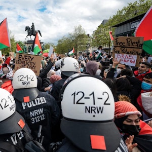 Mehrere hundert Palästinenser demonstrierten am Samstag.
