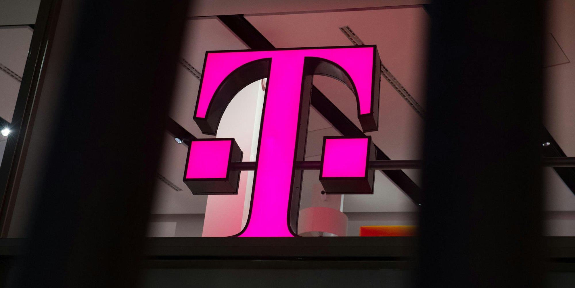 Deutsche-Telekom (1)