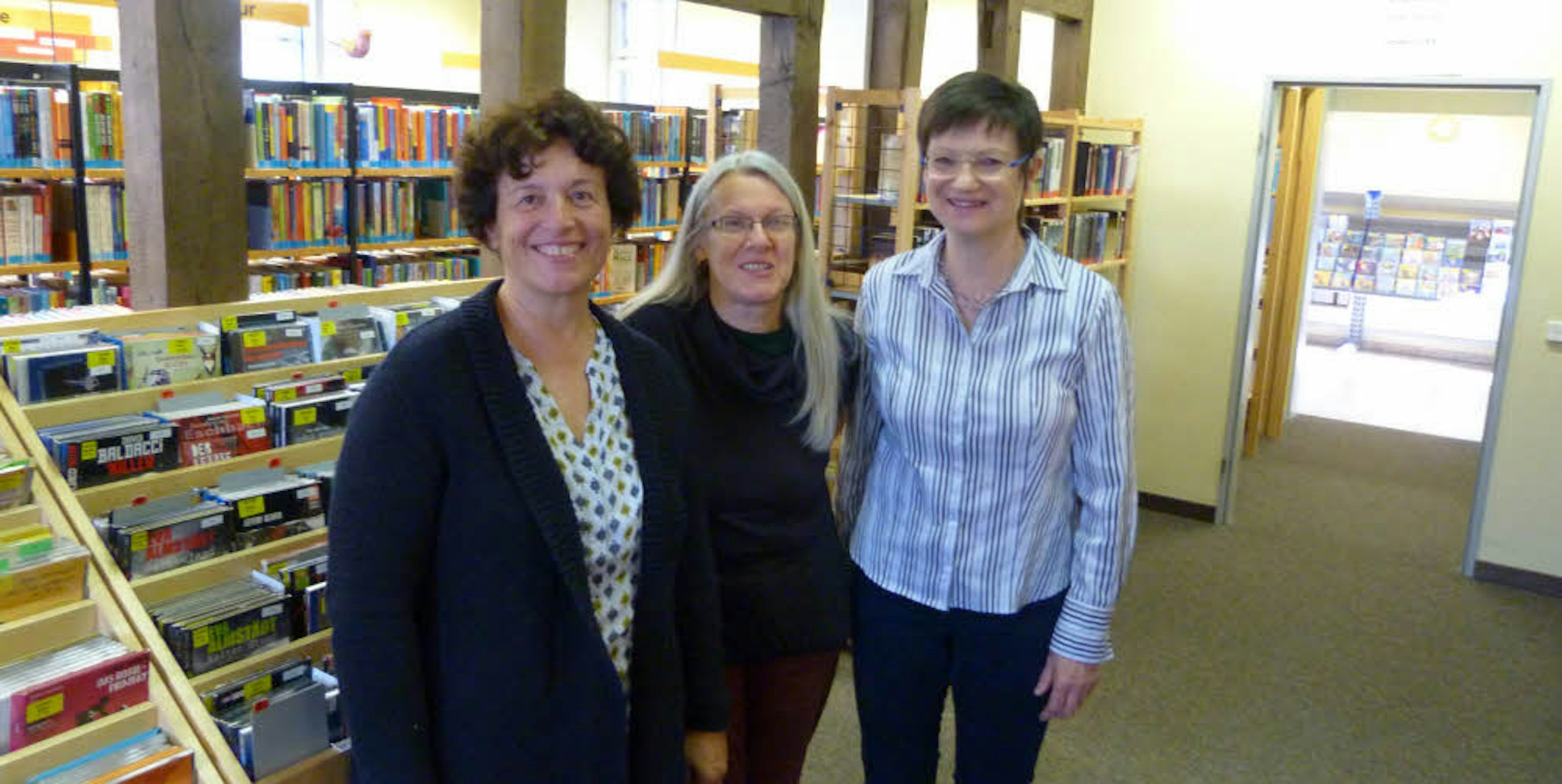 Ohne den Förderverein gäbe es die Bücherei nicht mehr (v.l.): Isabelle de Rochette, Marlene Esser und Inge Teichmann.