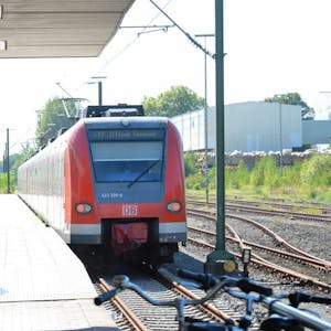 Schöner, moderner und überdacht soll der Gladbacher S-Bahn werden. Die Finanzierung dafür steht.