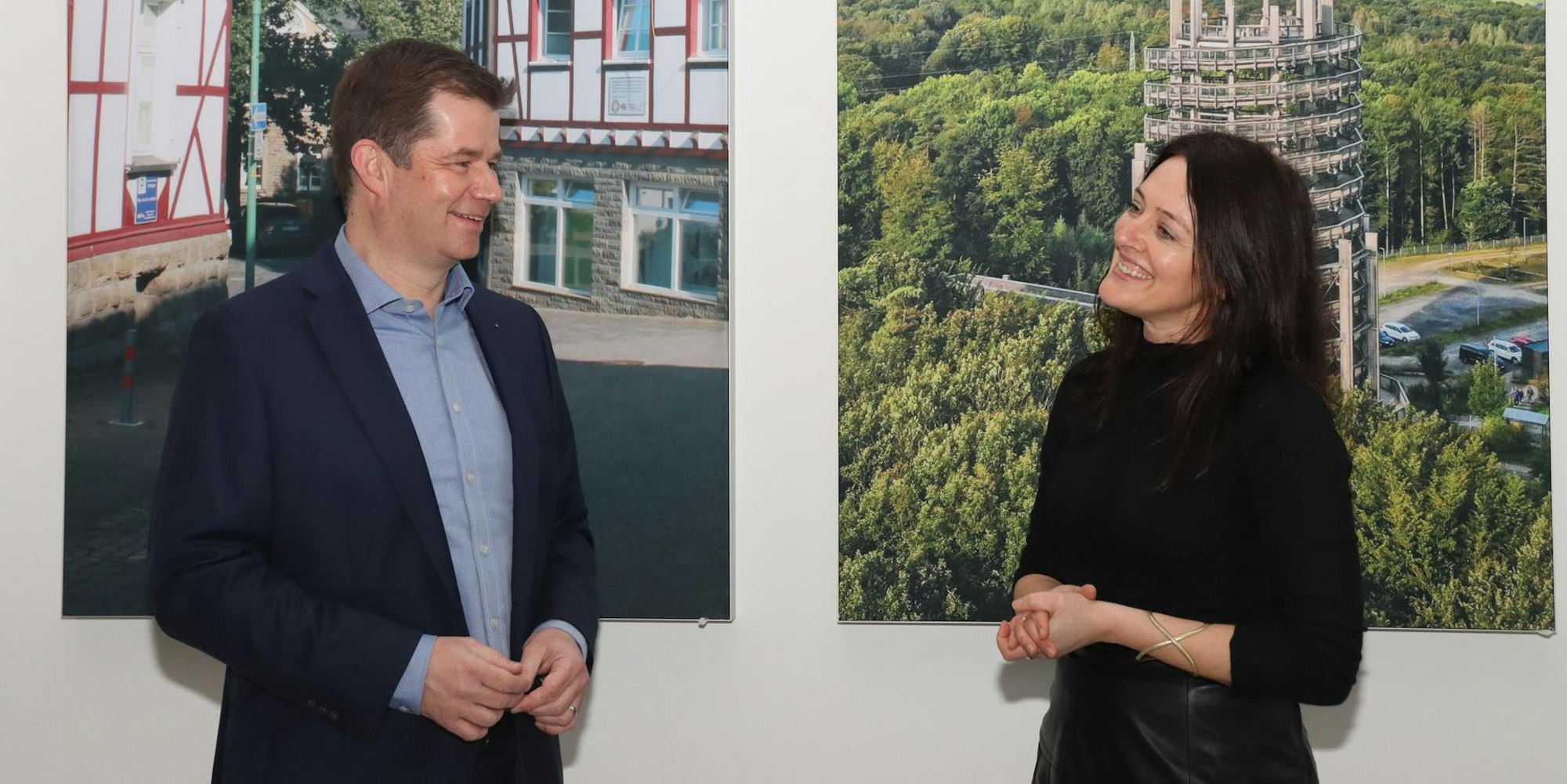 Nicht nur Waldbröls Wirtschaft im Blick haben Bürgermeisterin Larissa Weber und der Unternehmer Sven Gebhard.