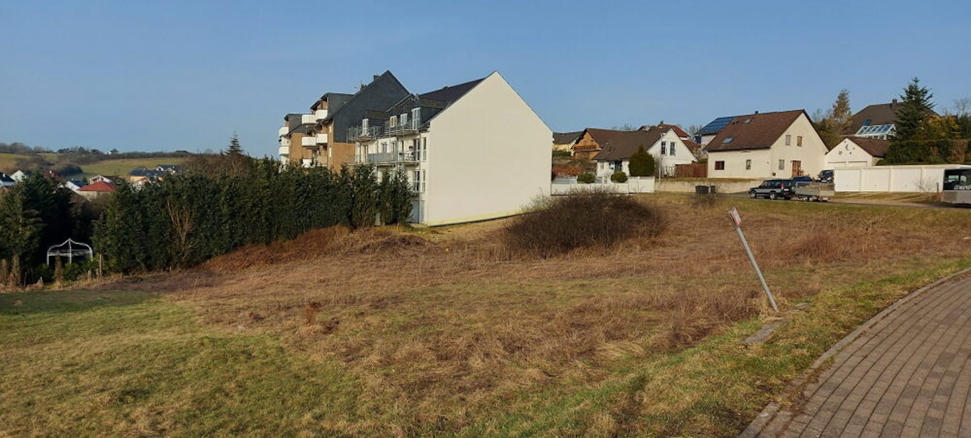 Am Frankenring in Blankenheim soll auf diesem der Gemeinde gehörenden Grundstück der neue, fünfgruppige Kindergarten entstehen.