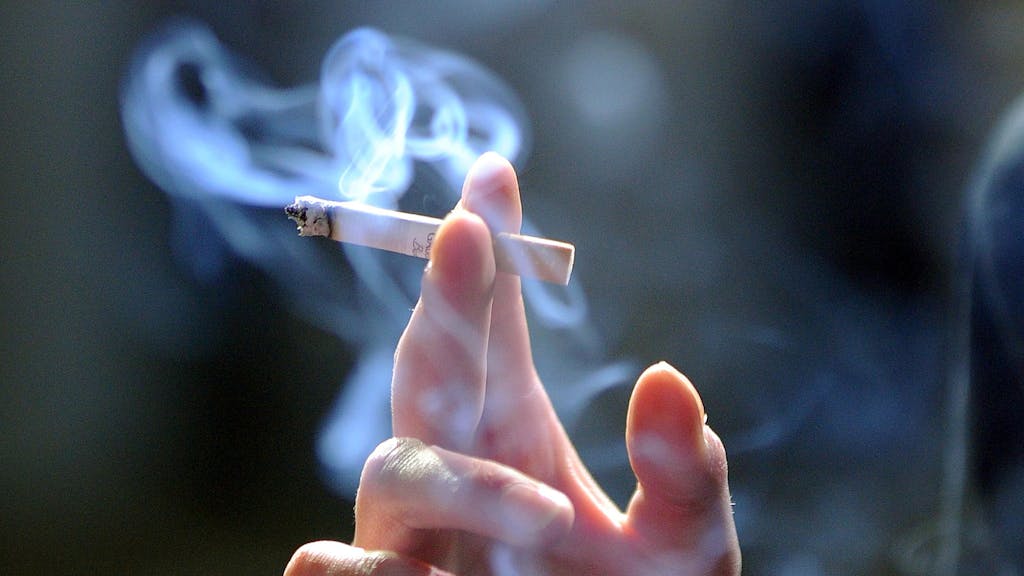 Rauchen_Zigarette_HEADER_Symbolbild