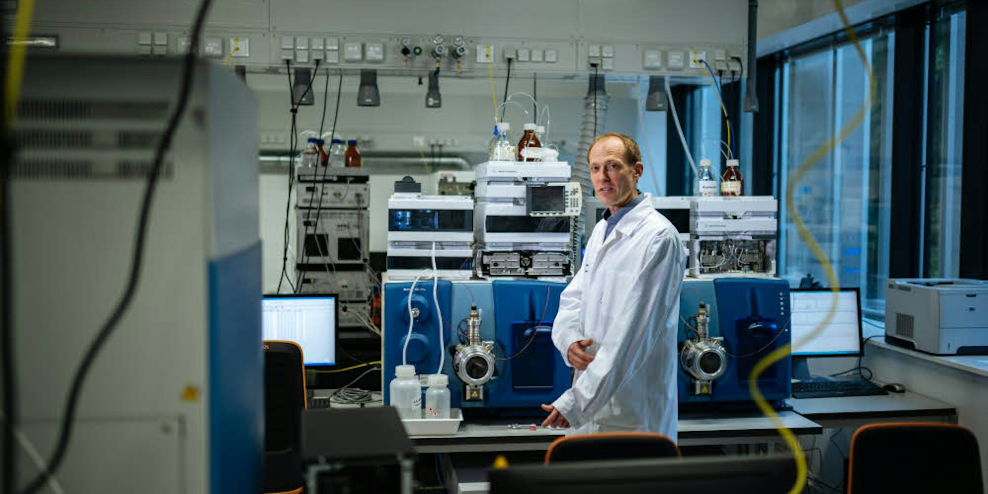 Dem Doping auf der Spur: Mario Thevis im Labor seines Instituts an der Kölner Sporthochschule.